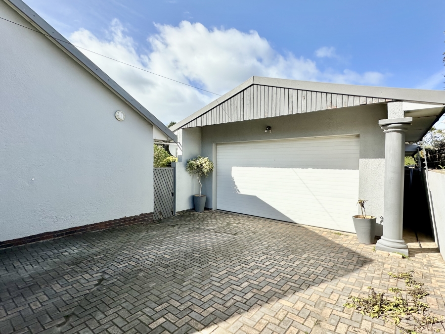 4 Bedroom Property for Sale in Miramar Eastern Cape